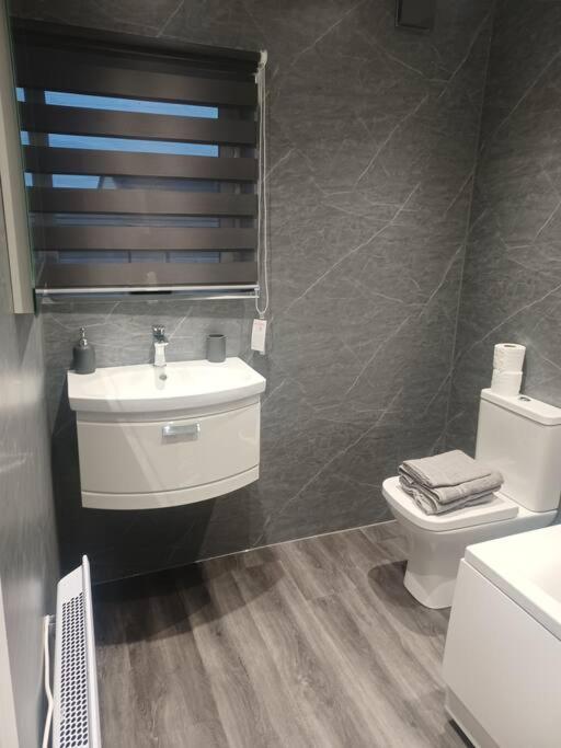 Beautiful Masons Hideaway Studio Apartment Bridgend  Exteriér fotografie